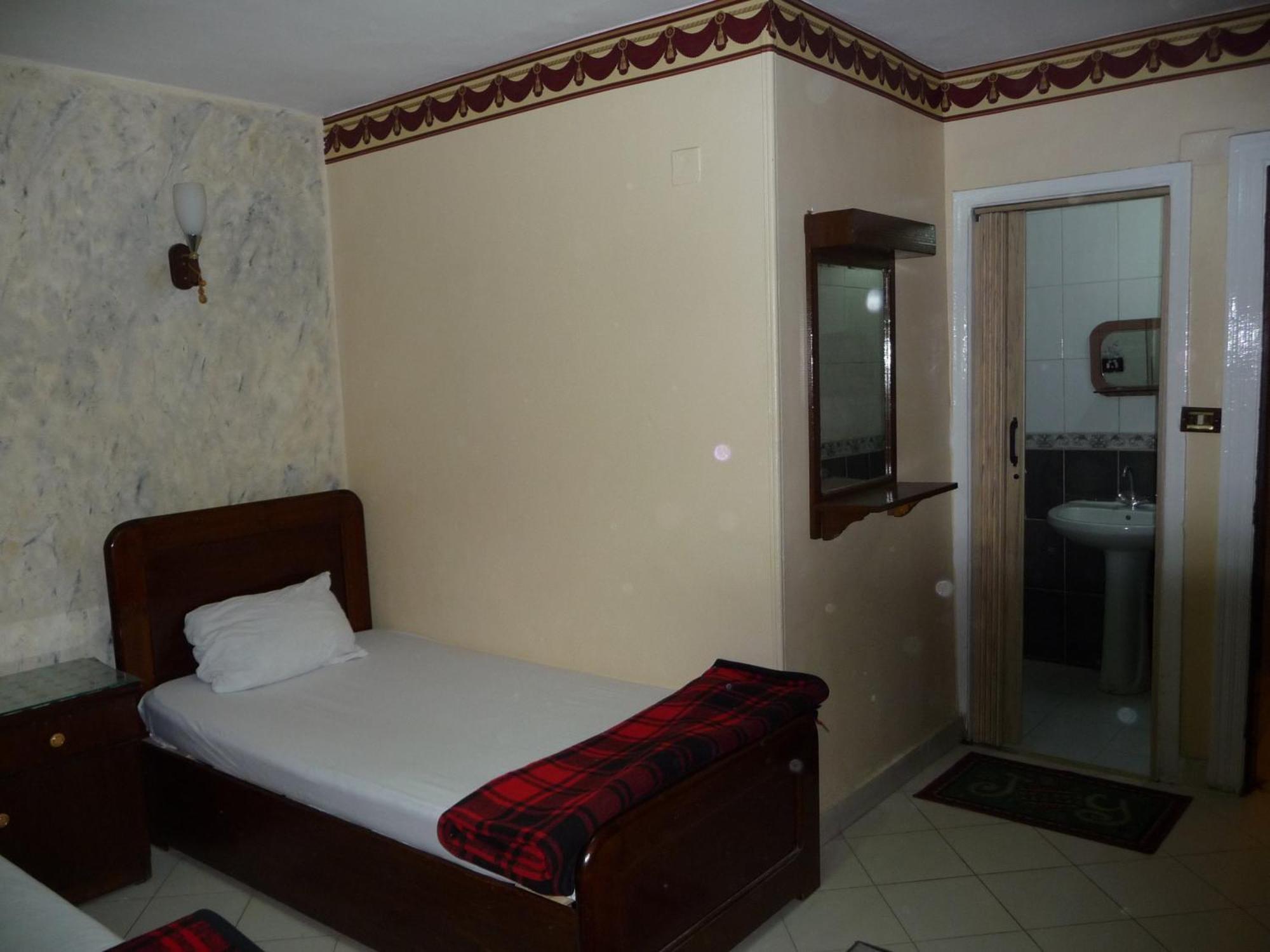 Venus Hostel Il Il Cairo Esterno foto