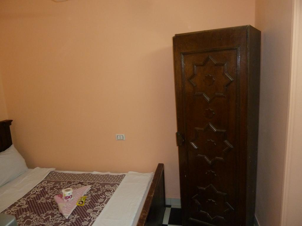 Venus Hostel Il Il Cairo Esterno foto