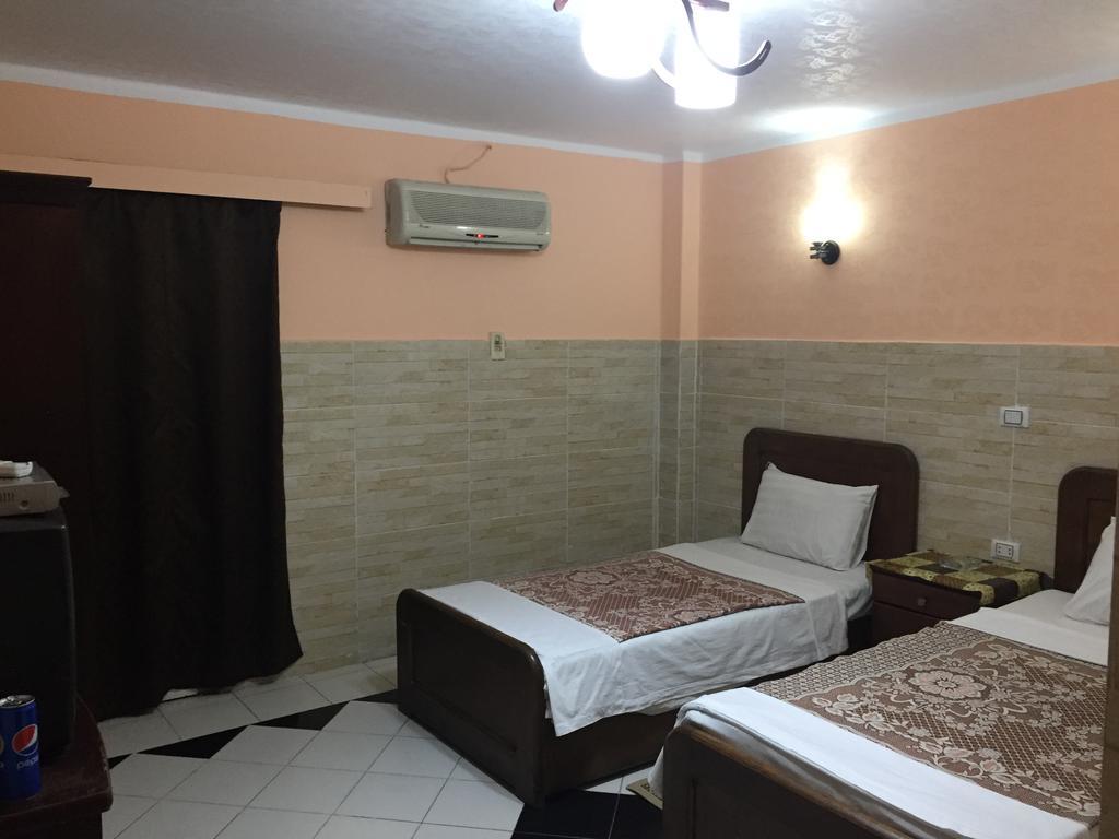 Venus Hostel Il Il Cairo Esterno foto