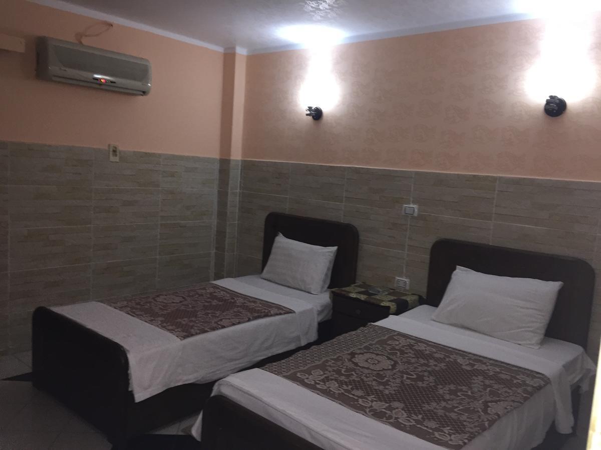 Venus Hostel Il Il Cairo Esterno foto