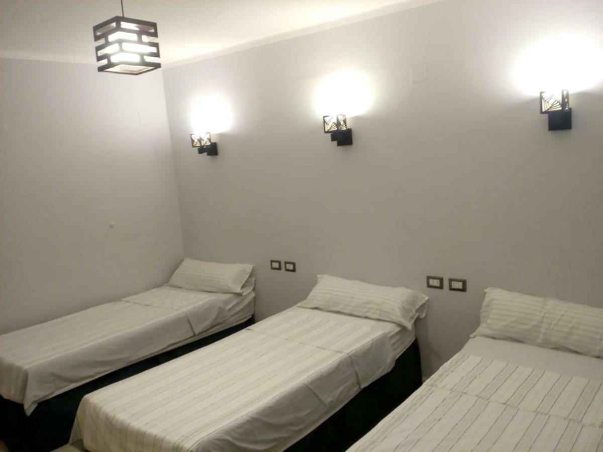 Venus Hostel Il Il Cairo Esterno foto